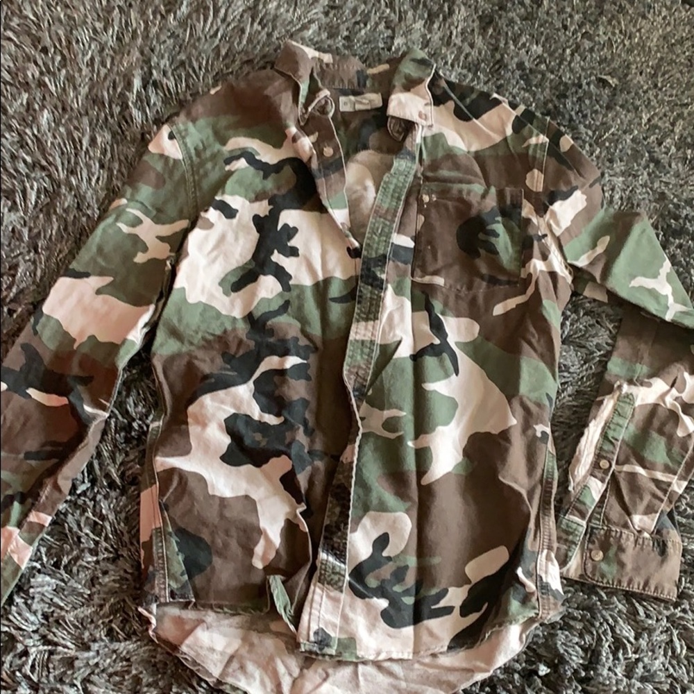 Charles and a Half Small Camo Button Down